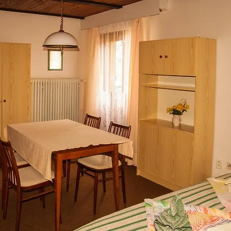 Privat - 392 Πανσιόν Harrachov